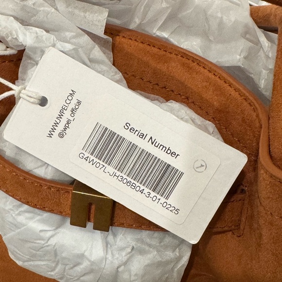 NWT! JW PEI HANA MEDIUM FAUX SUEDE TOTE BAG - BROWN - Picture 9 of 9